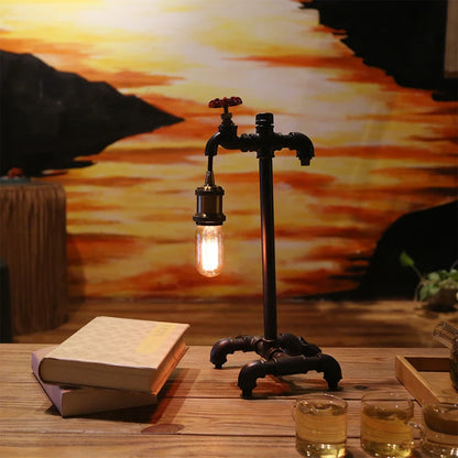 Loft Retro Industrial Wind Table Lamp Creative Led  Desk lamp Bar Cafe Study Bedroom Water Pipe Decorative Lamp