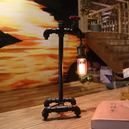 Loft Retro Industrial Wind Table Lamp Creative Led  Desk lamp Bar Cafe Study Bedroom Water Pipe Decorative Lamp
