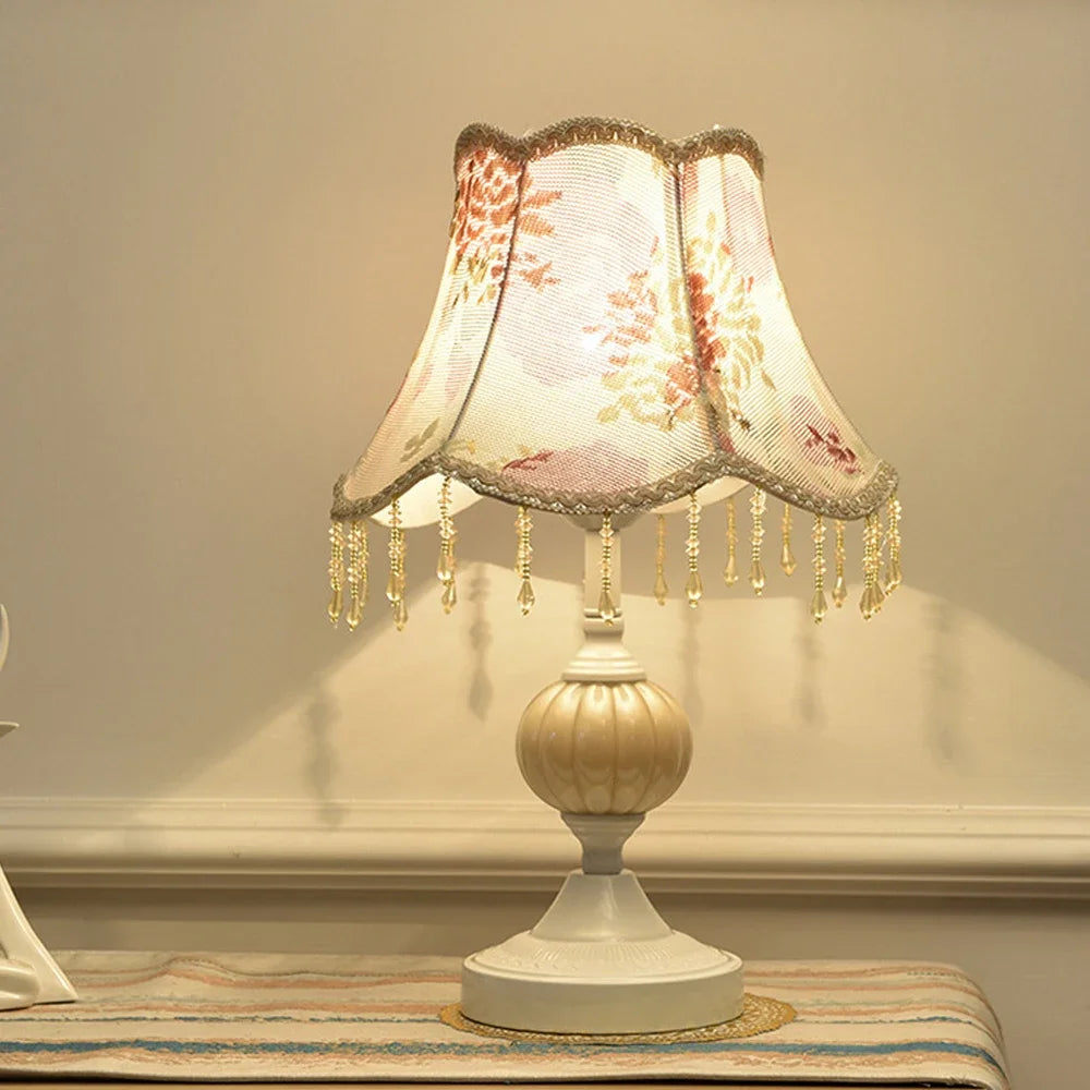 European Style Table Lamp Bedroom Bedside Lamp Touch Simple Modern Romantic Creative Retro Home Bedside Table Lamps Decor Light