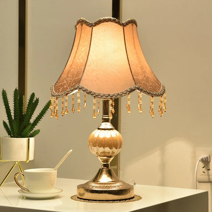 European Style Table Lamp Bedroom Bedside Lamp Touch Simple Modern Romantic Creative Retro Home Bedside Table Lamps Decor Light